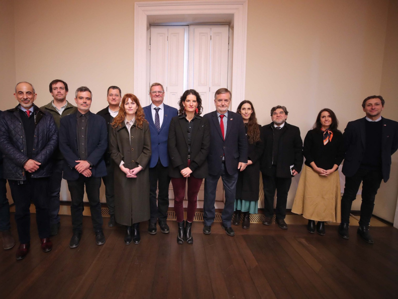 Ministro de Cultura se reunió con el Consejo de Decanas y Decanos de Arquitectura